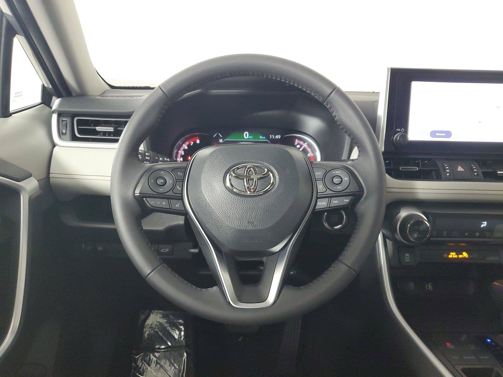 Used 2025 Toyota RAV4 XLE Premium FWD image 16