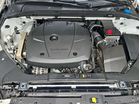 Used 2020 Volvo V60 T5 Cross Country w/ Protection Package Premier image 30