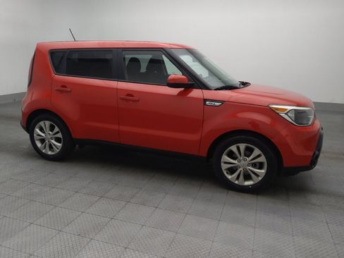 Used 2016 Kia Soul + image 11