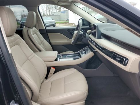 Used 2024 Lincoln Aviator Reserve w/ Equipment Group 201A image 9