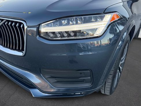 Used 2022 Volvo XC90 T6 Momentum image 9