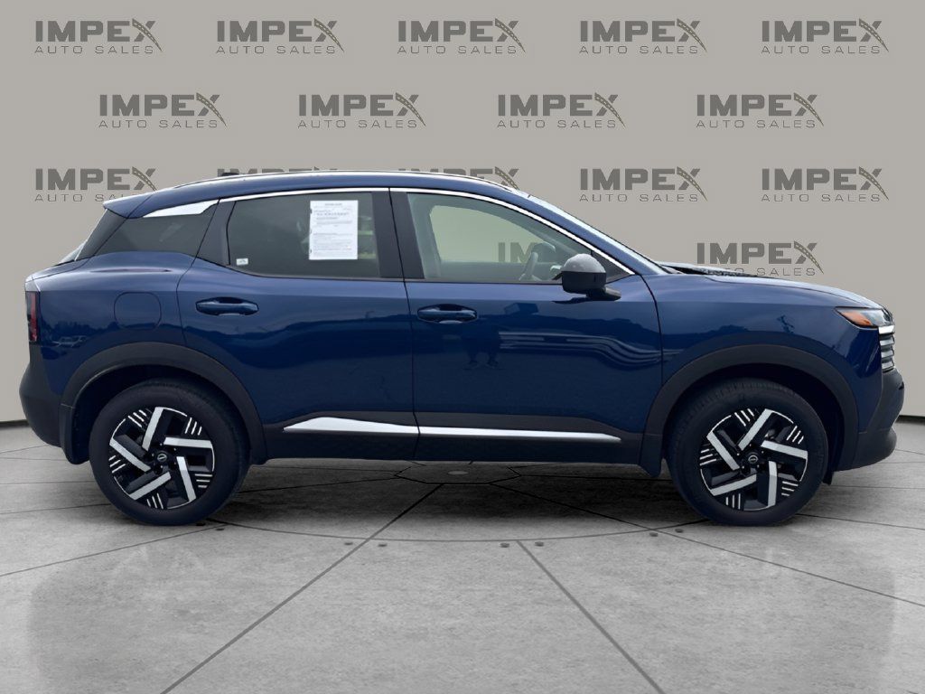 Used 2026 Nissan Kicks SV w/ SV Premium Package FWD image 6