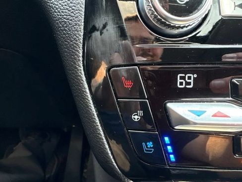 Used 2021 Ford Explorer Limited w/ Equipment Group 301A AWD/4WD image 24