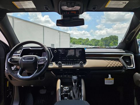New 2026 GMC Canyon Denali w/ LPO, Denali Black Edition AWD/4WD image 25