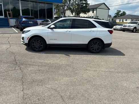 Used 2022 Chevrolet Equinox RS w/ RS Leather Package AWD/4WD image 18