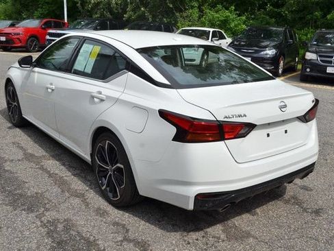 Used 2024 Nissan Altima 2.5 SR FWD image 6