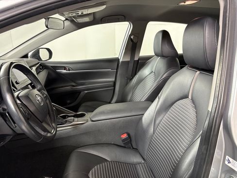 Used 2024 Toyota Camry SE FWD image 23