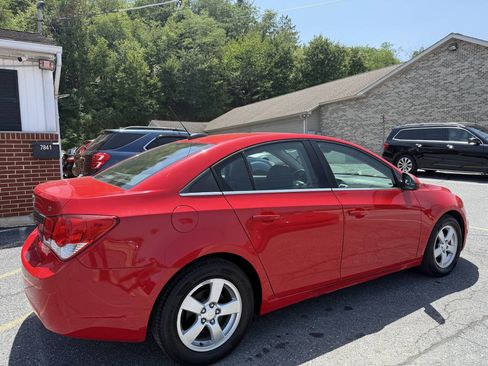Used 2016 Chevrolet Cruze LT FWD image 5