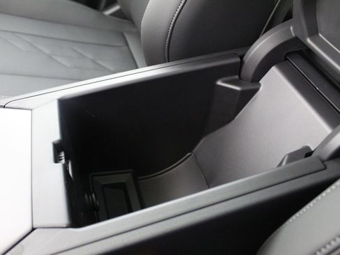 Used 2025 BMW X3 xDrive30i w/ Premium Package image 30