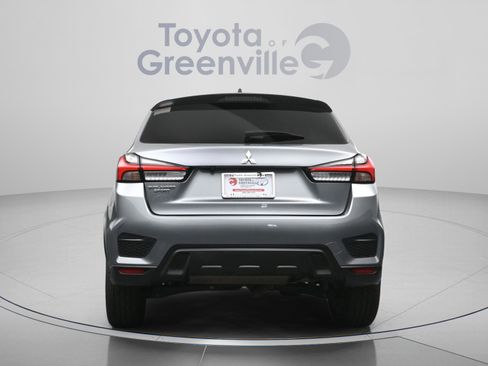 Used 2022 Mitsubishi Outlander Sport ES FWD image 11