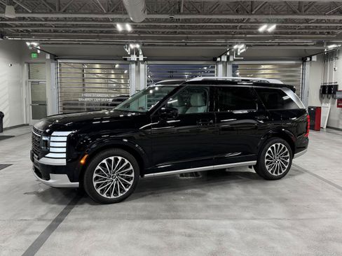 Certified 2026 Hyundai Palisade Calligraphy AWD/4WD image 1