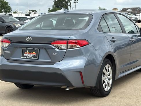 Certified 2025 Toyota Corolla LE image 5