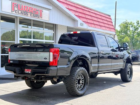 Used 2019 Ford F350 Platinum w/ Platinum Ultimate Package AWD/4WD image 3