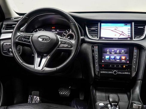 Used 2019 INFINITI QX50 Essential w/ Premium Heat Package image 17
