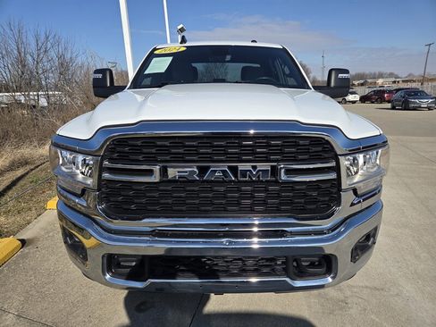 Used 2024 RAM 2500 Big Horn w/ Off Road Package image 8