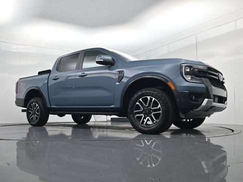 Used 2024 Ford Ranger Lariat w/ FX4 Off-Road Package AWD/4WD image 40