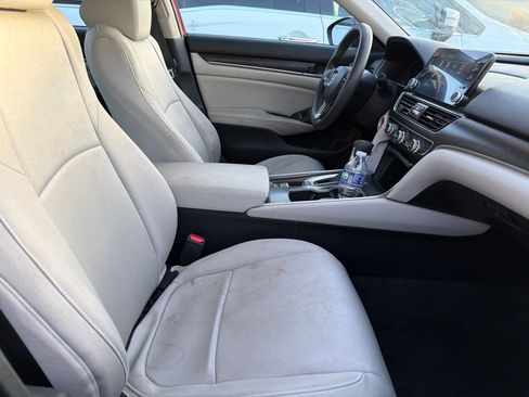 Used 2018 Honda Accord EX image 10