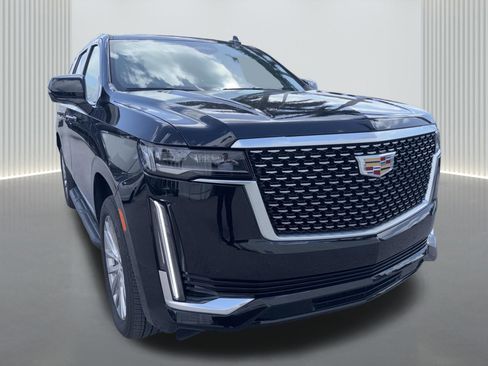 Used 2023 Cadillac Escalade Premium Luxury image 2