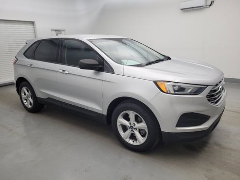 Used 2019 Ford Edge SE FWD image 11