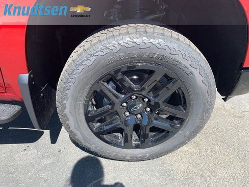 New 2026 Chevrolet Silverado 1500 LT Trail Boss w/ Convenience Package II AWD/4WD image 9