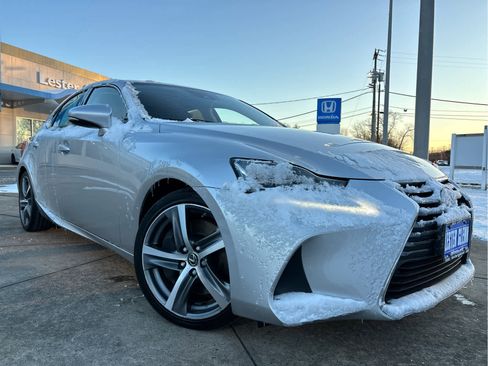 Used 2020 Lexus IS 300 AWD w/ Premium Package image 2