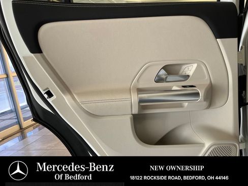 Used 2025 Mercedes-Benz GLA 250 4MATIC image 14
