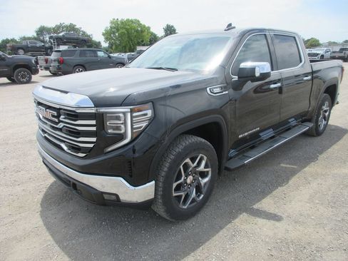 New 2026 GMC Sierra 1500 SLT w/ SLT Premium Plus Package AWD/4WD image 10