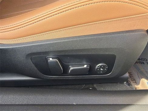 Certified 2025 BMW M440i Coupe w/ Driving Assistance Package image 13