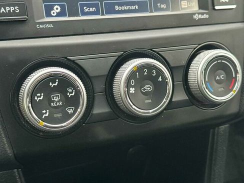 Used 2017 Subaru Crosstrek 2.0i image 23