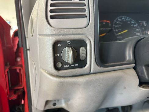 Used 1995 Chevrolet Silverado 3500 4x4 Regular Cab image 23