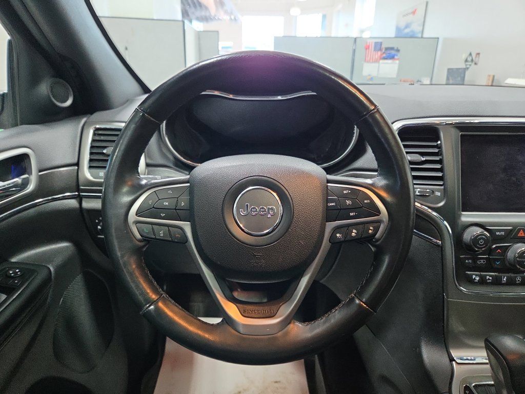 Used 2018 Jeep Grand Cherokee Limited w/ Luxury Group II AWD/4WD image 28