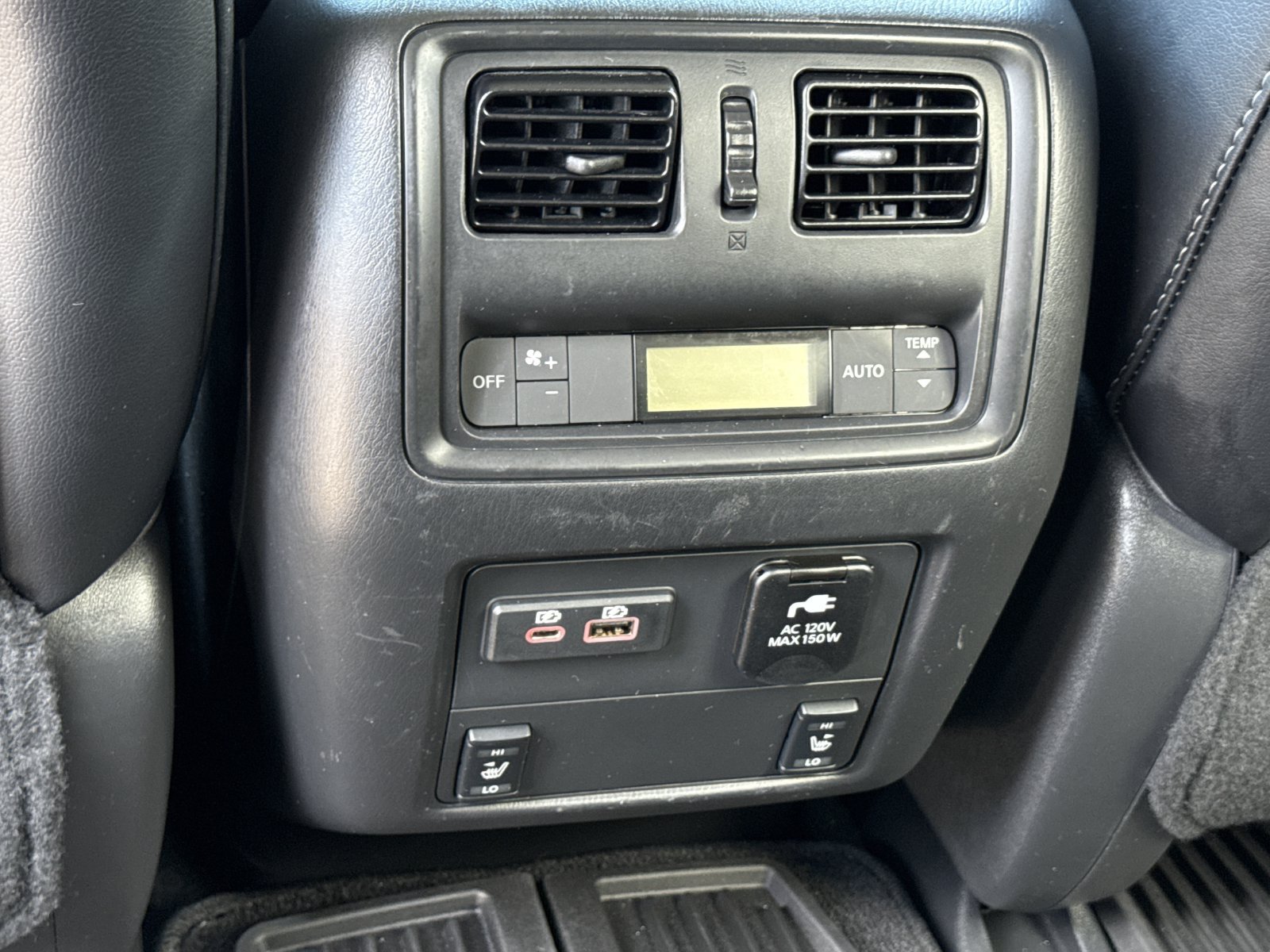 Used 2019 Nissan Pathfinder SL FWD image 13