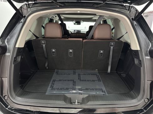 Used 2024 Honda Pilot Elite image 38