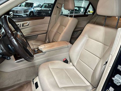 Used 2014 Mercedes-Benz E 350 4MATIC Sedan image 25