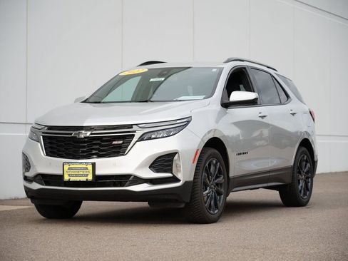 Certified 2022 Chevrolet Equinox RS w/ Infotainment Package image 7