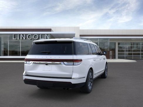 New 2023 Lincoln Navigator L Reserve image 8