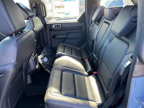 New 2025 Ford Bronco Outer Banks image 7