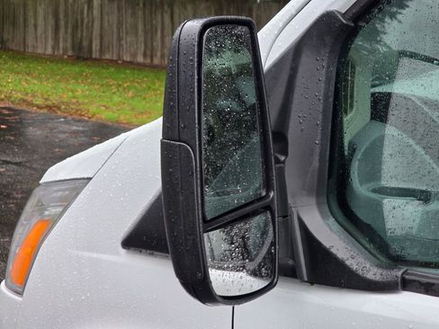 Used 2019 Ford Transit 250 130 Low Roof w/ Exterior Upgrade Package image 11