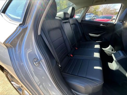 Used 2024 Volkswagen Jetta SE image 18