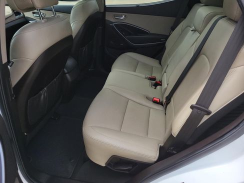 Used 2018 Hyundai Santa Fe Sport FWD image 17