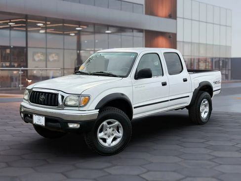 Used 2001 Toyota Tacoma PreRunner image 2
