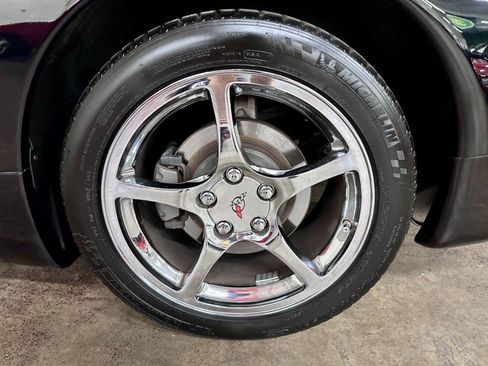 Used 2004 Chevrolet Corvette Convertible w/ Preferred Equipment Group image 33