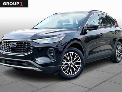 Used 2025 Ford Escape SE w/ PHEV Premium Package