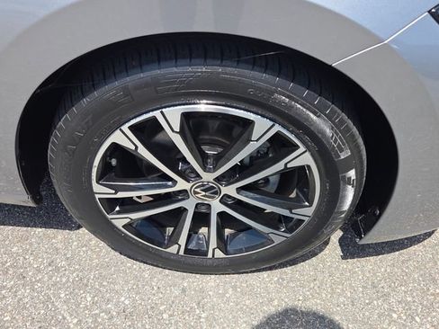 Used 2024 Volkswagen Jetta Sport FWD image 16