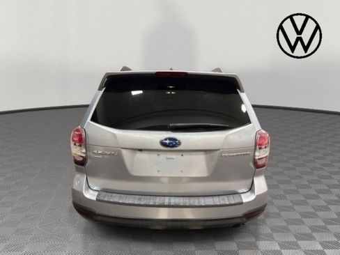 Used 2015 Subaru Forester 2.5i Touring w/ Popular Package #2 image 4