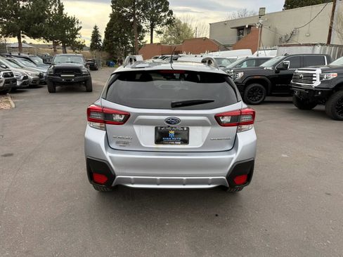 Used 2022 Subaru Crosstrek 2.0i image 8