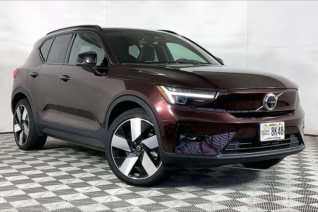 Used 2023 Volvo XC40 Recharge Ultimate w/ Protection Package Premier AWD/4WD image 12