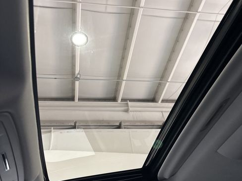 Used 2019 Chevrolet Tahoe LT image 28