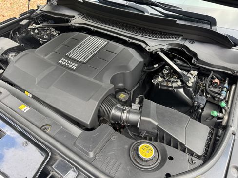 Used 2014 Land Rover Range Rover Sport HSE image 26