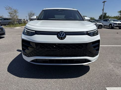 New 2026 Volkswagen Tiguan SEL R-Line AWD/4WD image 9